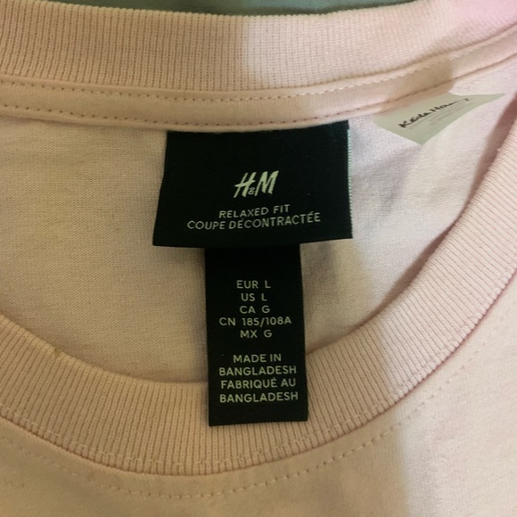 H&M Graphic Tee - Picture 2 of 3